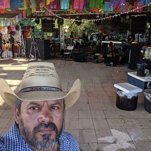 Meet your Posher, Roberto